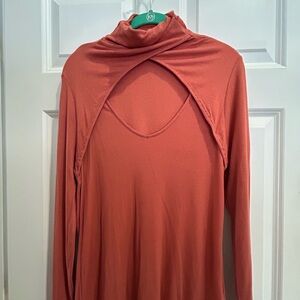 VENUS Terracotta Ribbed Turtleneck